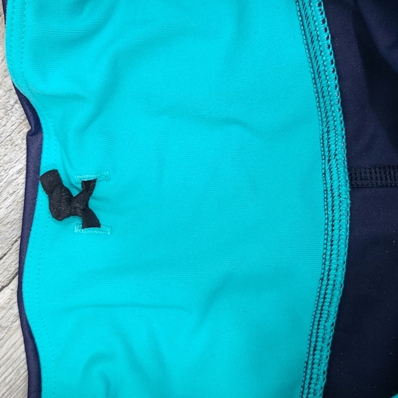 Victoria's Secret Knockout Crop - Picture 10 of 10